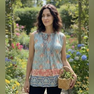 Pale Sky Floral Bohemian Sleeveless Top - Multicolor